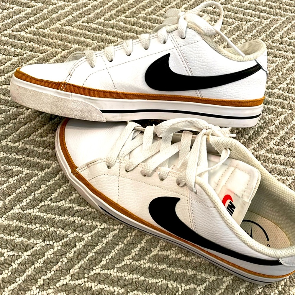Nike Court Legacy sneakers